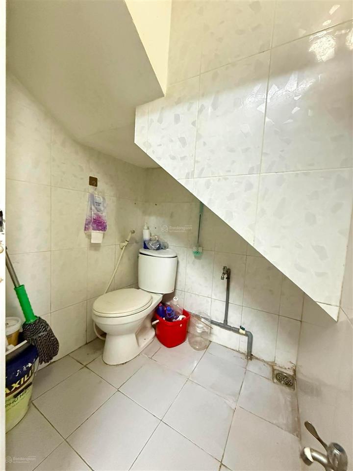 Bán nhà riêng 21m2 tại lý thái tổ, 5 tỷ, 2pn, 3wc, chính chủ, tốt