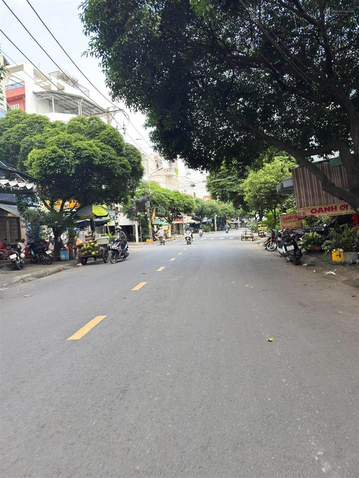 Bán nhà riêng tại hẻm ô tô 152, lạc long quân, 4,95 tỷ, 33m2