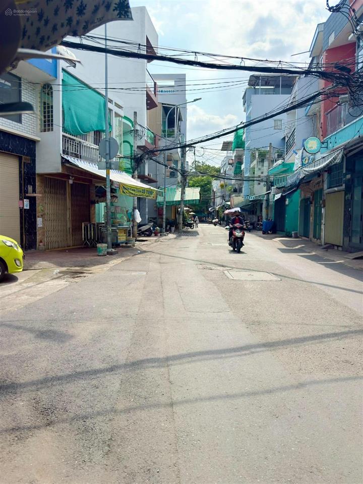 Bán nhà riêng tại hẻm ô tô 152, lạc long quân, 4,95 tỷ, 33m2