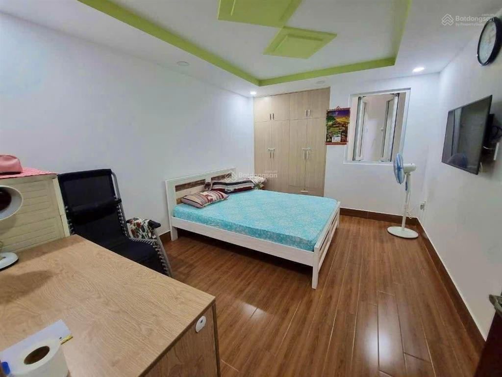 Bán nr 10 tỷ, 60m2 tại 372 hẻm ô tô, cách mạng tháng tám, q3, tp.hcm hàng hot
