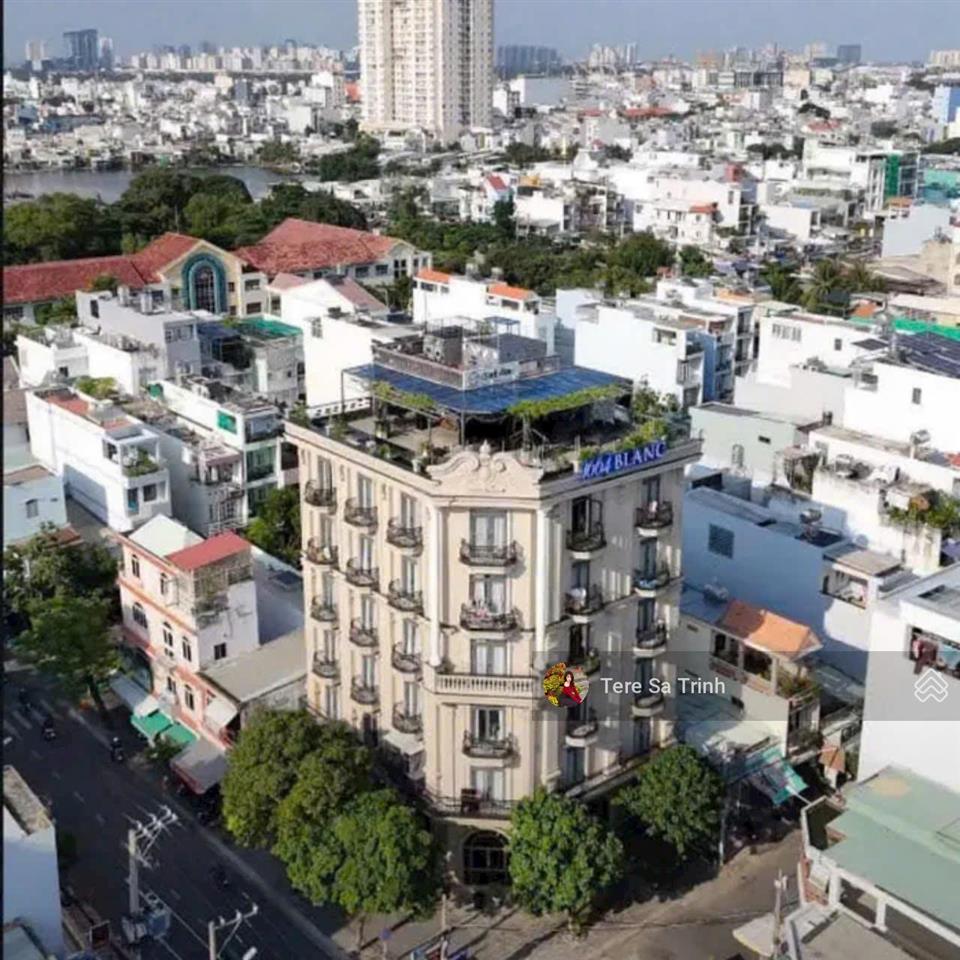 Siêu phẩm có 1 0 2 !!! góc 2 mặt tiền ung văn khiêm(40x46m) 2 hầm 12 lầu, tn 1,5 tỷ giá 365 tỷ