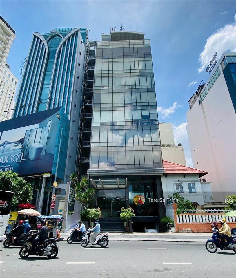 Sp có 1 0 2! bán gấp tòa nhà mt phạm văn bạch  1h7t  dt 15x30m  hdt 500 triệu/th  90 tỷ