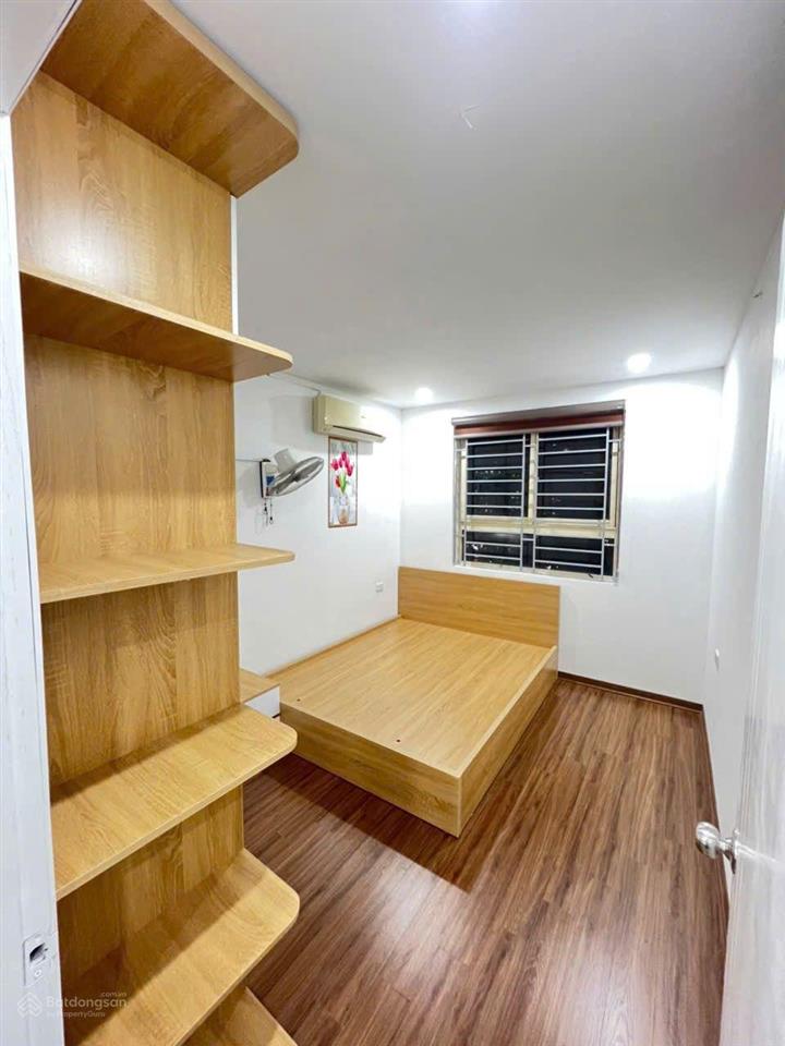 Bán gấp căn hộ ecohome 2, 4,5tỷ, 63m2, 2pn, 2wc, tầng trung, hướng mát, sổ hồng sang tên ngay