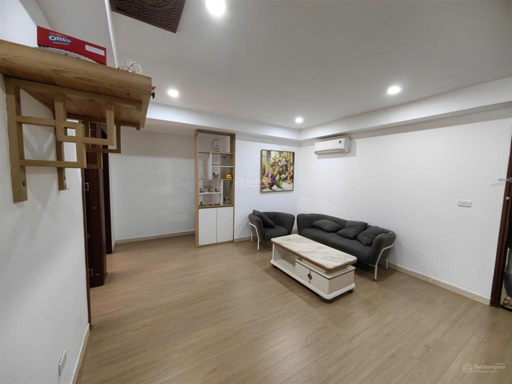 Gấp chính chủ bán căn hộ ecohome 2, dt 63m2, có sổ, đầy đủ nội thất, giá 4tỷ350