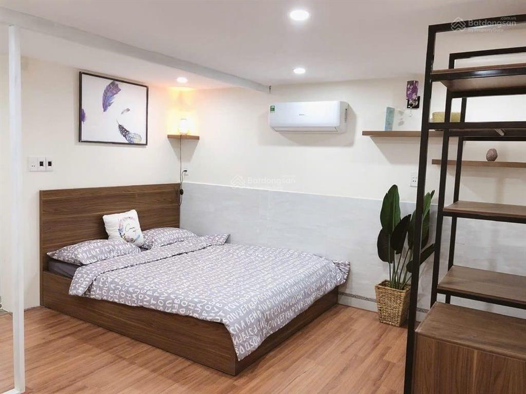 Nhà c4 nguyễn công trứ sát biển mỹ khê  ngang hơn 5m