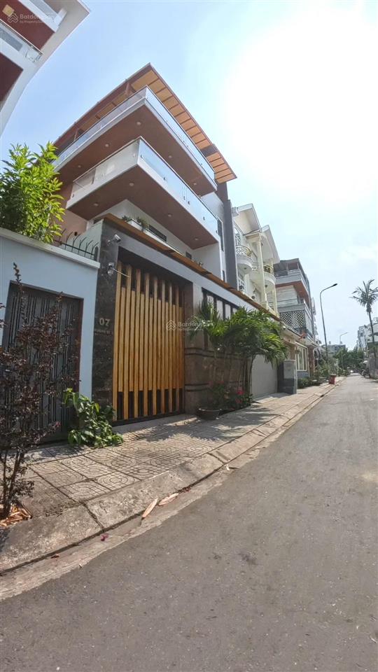 Bán nhà mt đường nhánh phạm hùng  5m x 20m