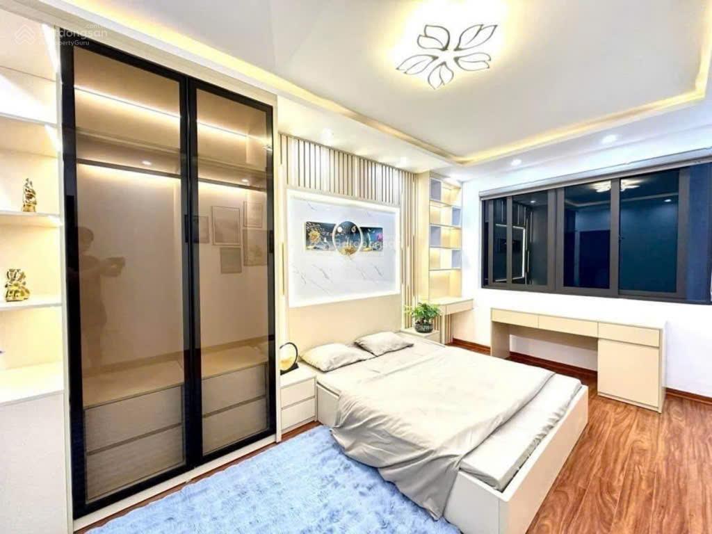 Bán nhà riêng tại phố tạ quang bửu, giá siêu hời 7 tỷ, 67m2, uy tín