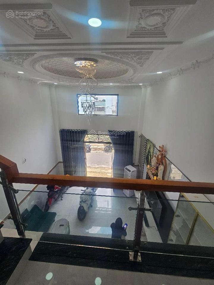 Bán nhà riêng tại âu dương lân, 7,6 tỷ, 72m2, 3pn, 2wc