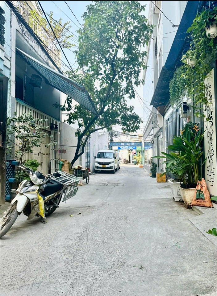 Bán nhà âu dương lân, p2, q8 hẻm xe ba gác vô tới nhà.