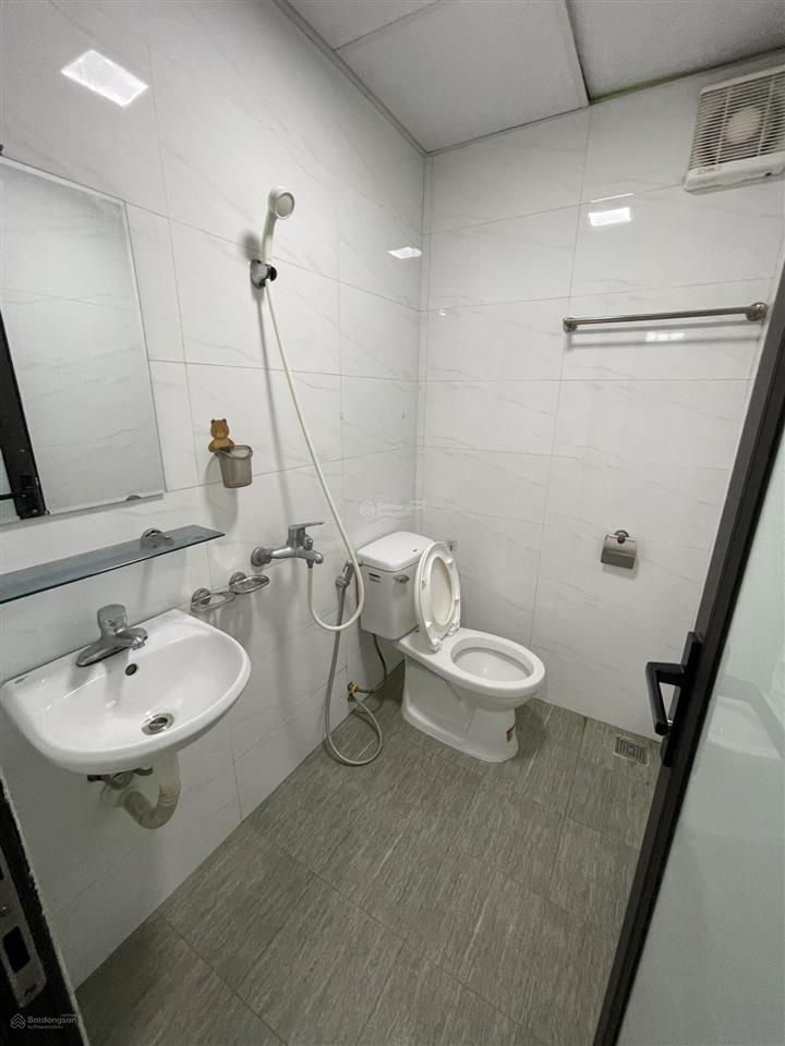 Phòng full đồ thang máy sang  xịn  mịn tại cuối 286 nguyễn xiển