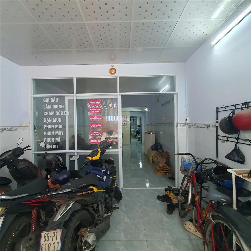 Bán nhà hxh đường lạc long quân, p5, quận 11, dt 4x17m, trệt 2 lầu giá chỉ 7 tỷ hơn chút