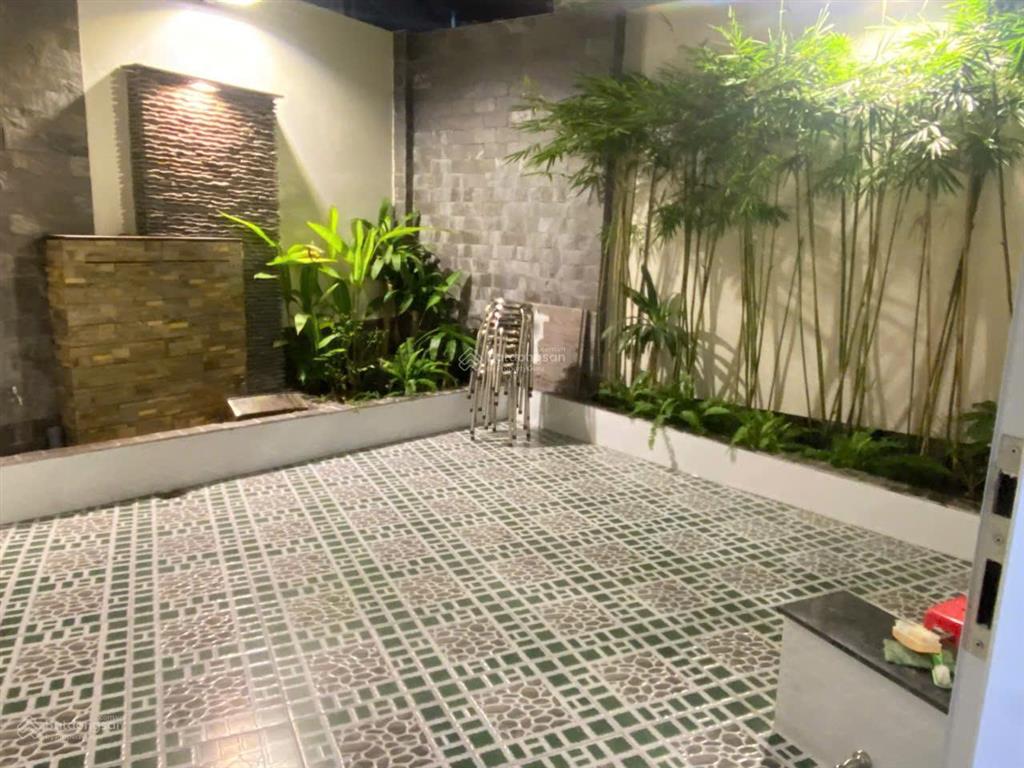 Nhà hxh  gần mặt tiền  dt 4x17m, nở bụng  dtcn 79m² trệt, 2 lầu st giá 8,4 tỷ tl