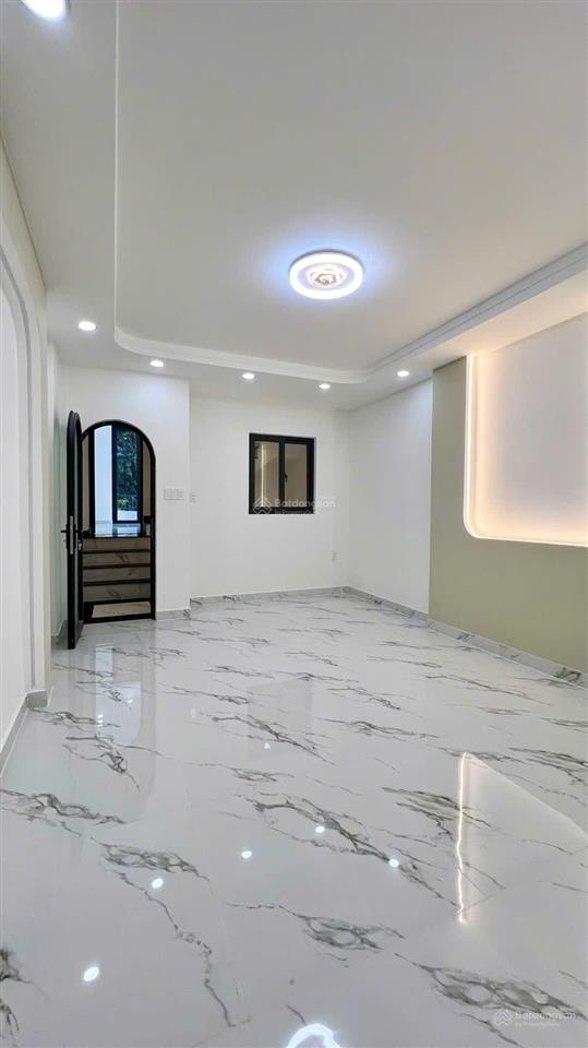 Dt 4x16m, trệt 2 lầu, nhà mới ,hẻm kinh doanh buôn bán được