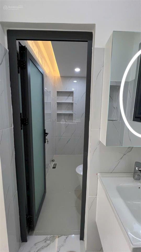 Dt 4x16m, trệt 2 lầu, nhà mới ,hẻm kinh doanh buôn bán được