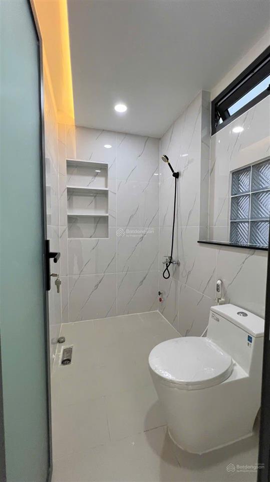 Dt 4x16m, trệt 2 lầu, nhà mới ,hẻm kinh doanh buôn bán được