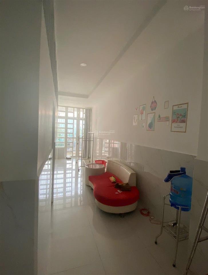 Bán nhà lạc long quân, q. 11, dt 5,2 x 11.5m, dtcn 50,9m2, trệt, 1 lầu, 2pn, đường trước nhà 6m