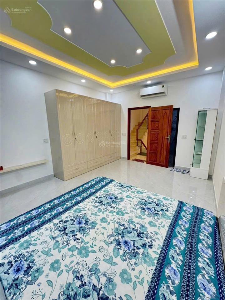 Hẻm nhựa 8m dt 4,1x10m, 3 lầu, st 2 pn 3wc giá 8,5 tỷ tl