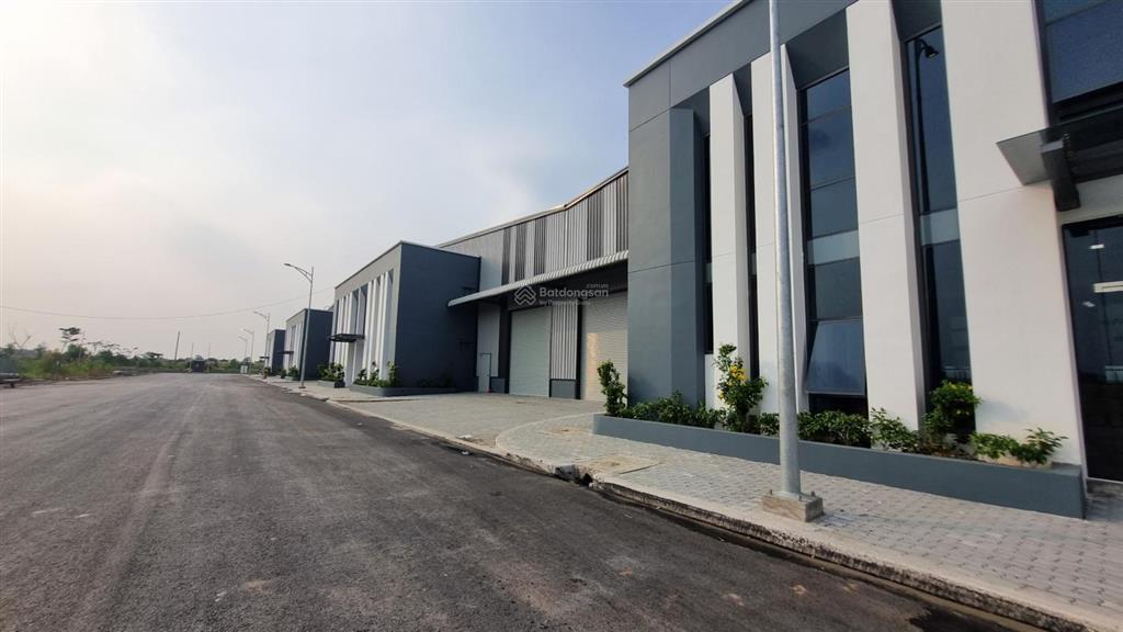 Cho thuê kho xưởng 3000m2 xây mới tại kcn hải sơn, đức hòa. pccc tự động, trạm hạ thế