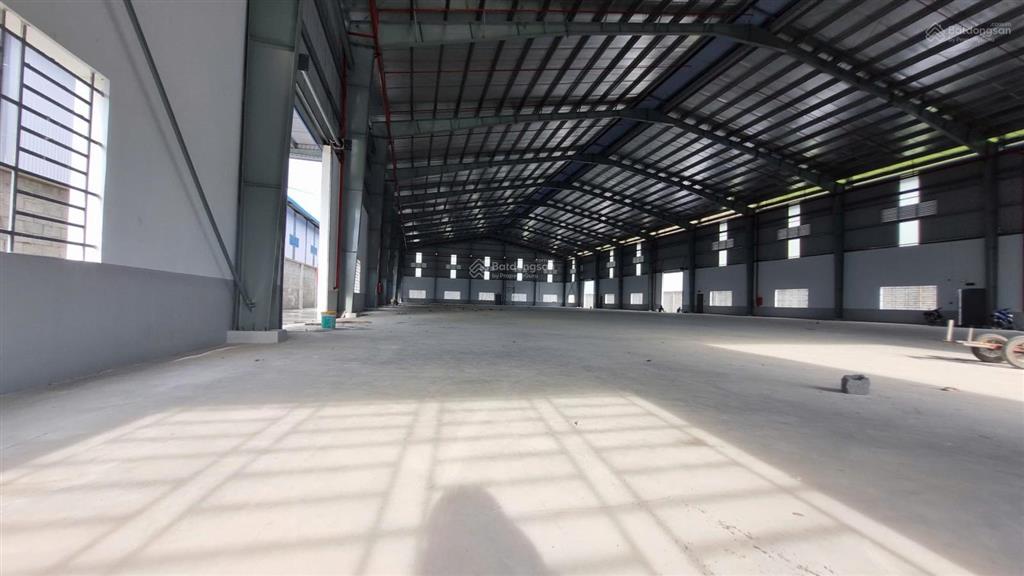 Cho thuê kho xưởng 3400m2 (xd 2500m2) kcn hải sơn, đức hòa. mới 100%, pccc tự động, trạm hạ thế