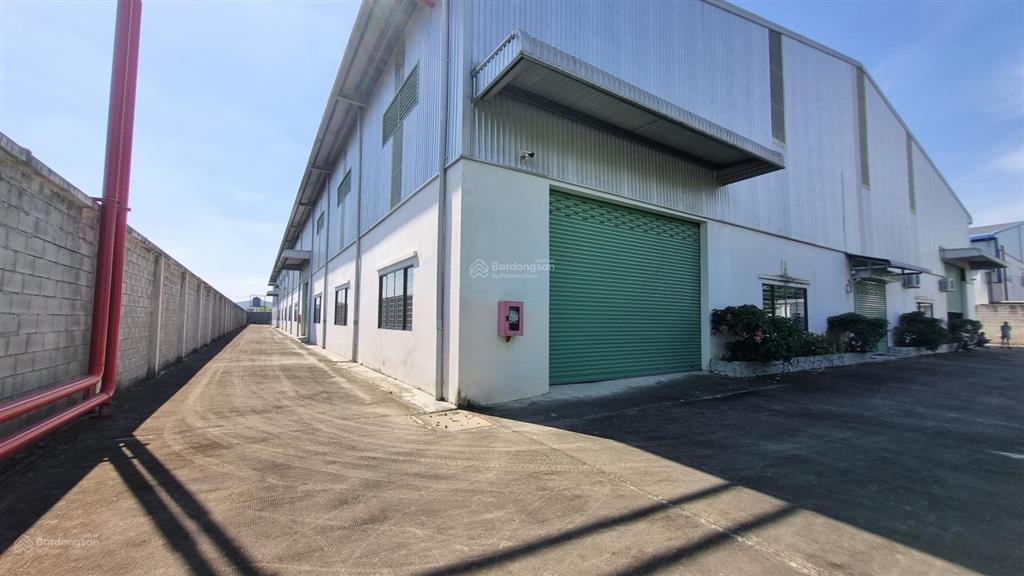 Cho thuê kho xưởng giá tốt 2000m2 gần kcn tân đô. đường xe cont, pccc tự động, trạm hạ thế