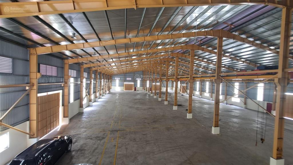Cho thuê kho xưởng 1800m2 trong kcn tân tạo, bình tân. pppc tự động, trạm 560kva, palang 2t