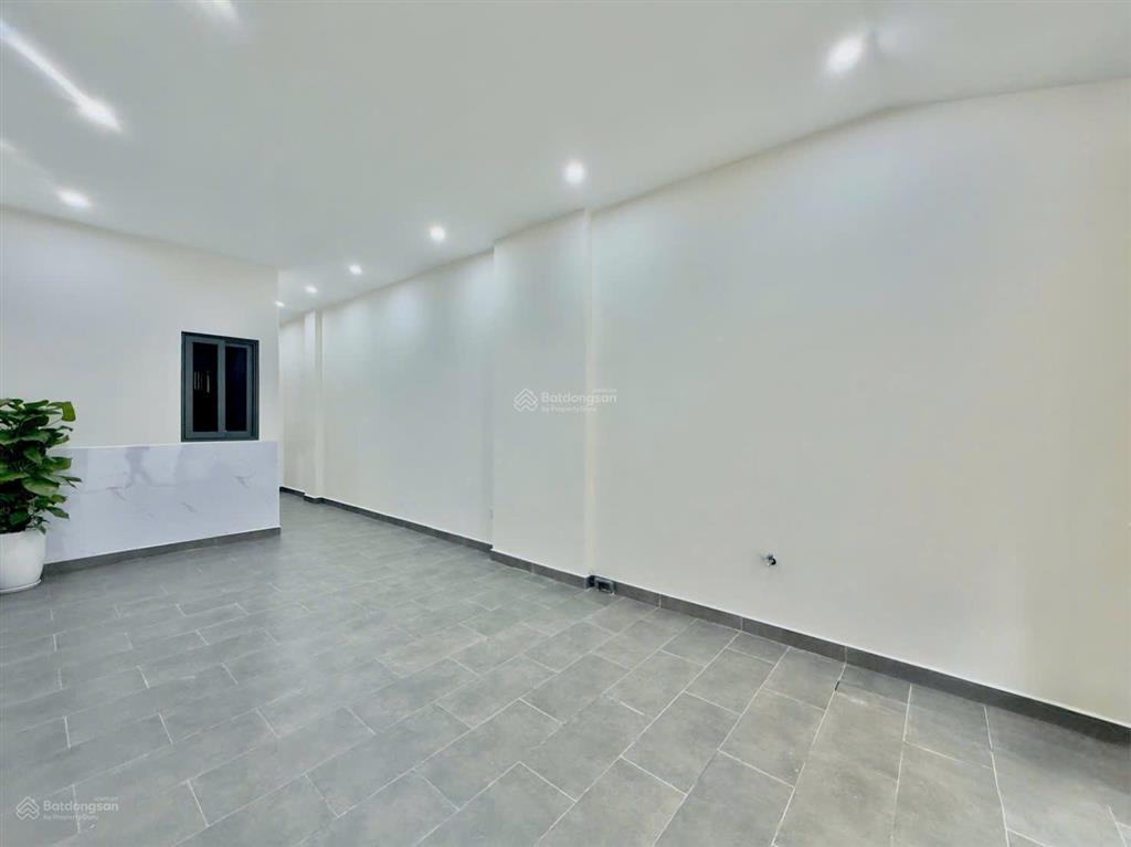 Bán nhà nguyên căn làm chdv khu vip phú nhuận phan xích long, diện tích đất 77m2, nở hậu