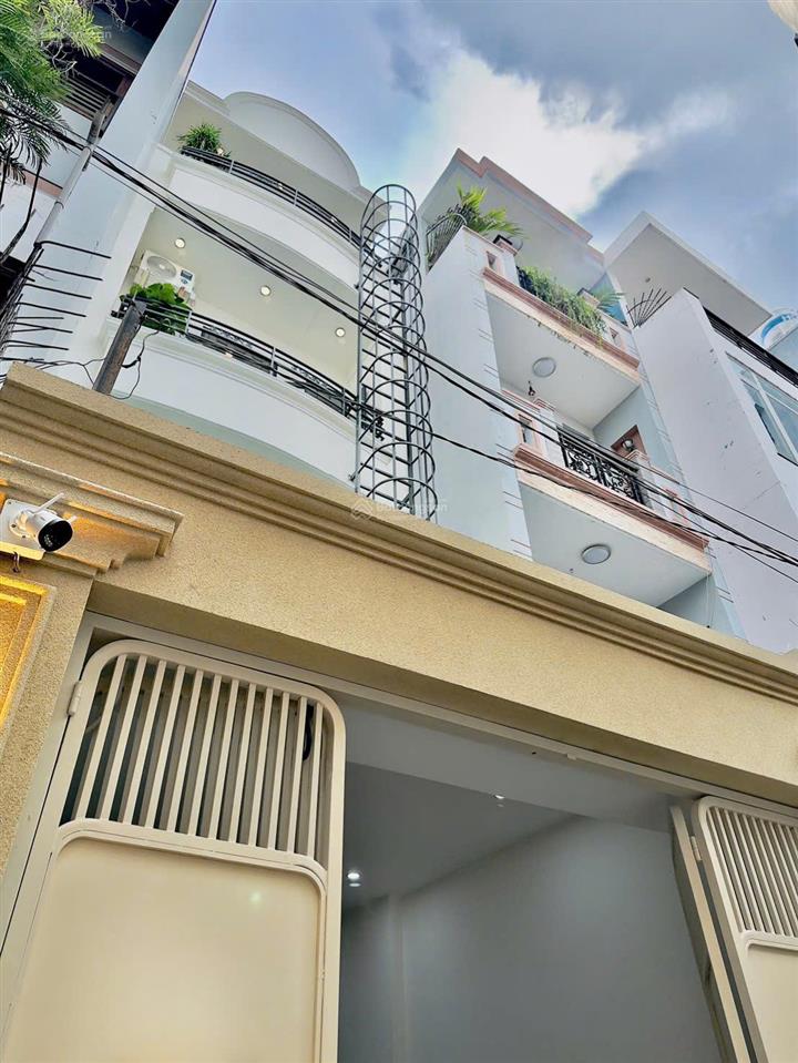 Bán nhà nguyên căn làm chdv khu vip phú nhuận phan xích long, diện tích đất 77m2, nở hậu