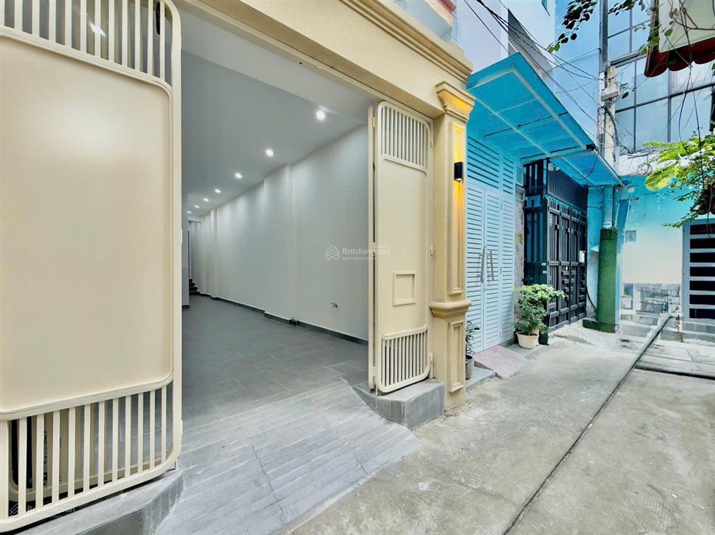 Bán nhà nguyên căn làm chdv khu vip phú nhuận phan xích long, diện tích đất 77m2, nở hậu
