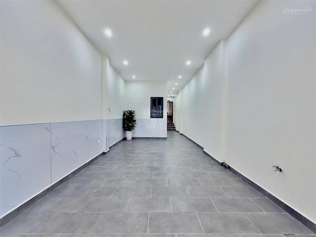 Bán nhà nguyên căn làm chdv khu vip phú nhuận phan xích long, diện tích đất 77m2, nở hậu