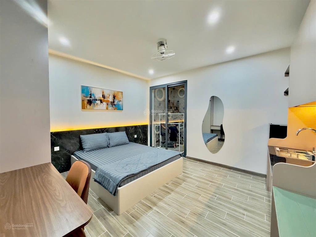 Bán nhà nguyên căn làm chdv khu vip phú nhuận phan xích long, diện tích đất 77m2, nở hậu