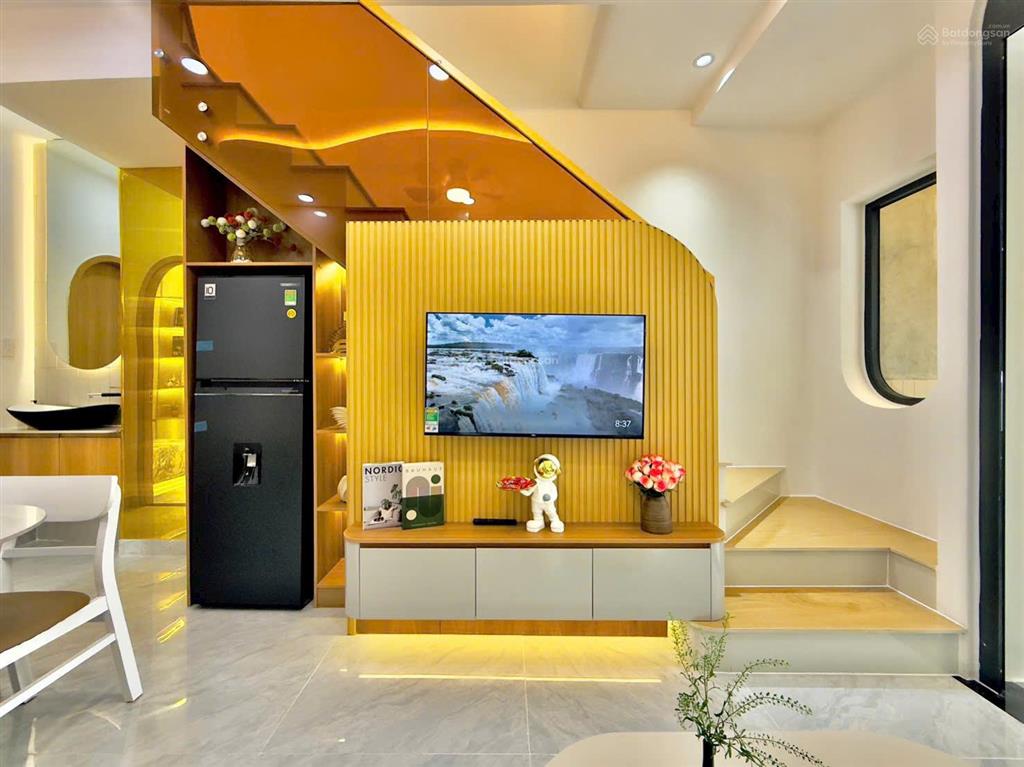 Nhà đẹp hẻm xe hơi quay đầu gần chợ cây quéo, bình thạnh, dt 90m2, khu dân cư thuận tiện sinh hoạt