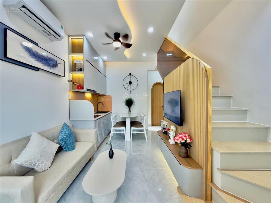 Nhà đẹp hẻm xe hơi quay đầu gần chợ cây quéo, bình thạnh, dt 90m2, khu dân cư thuận tiện sinh hoạt