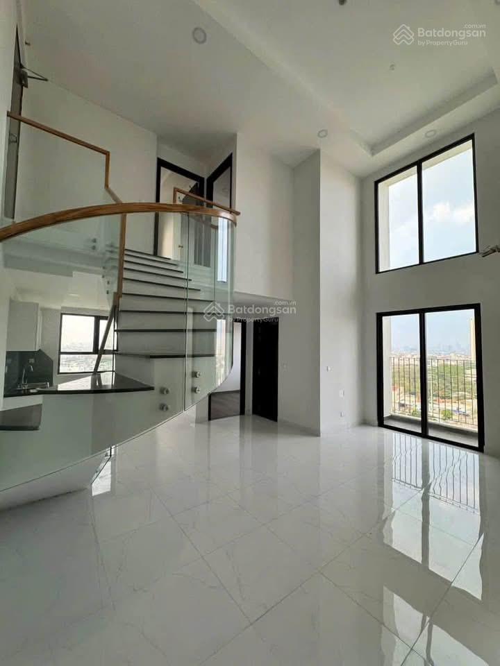 Cho thuê duplex 3pn view landmark 81 pegasuite 2, siêu rộng gần 100m2, chỉ 14tr,