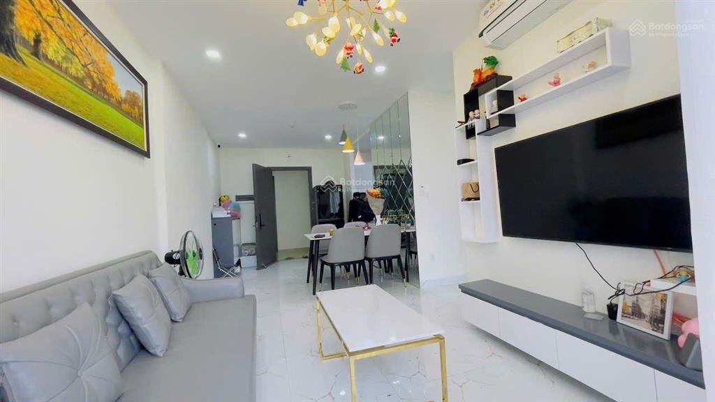 Cho thuê căn hộ diamond riverside quận 8 2 phòng 2 vs 0909.154.***