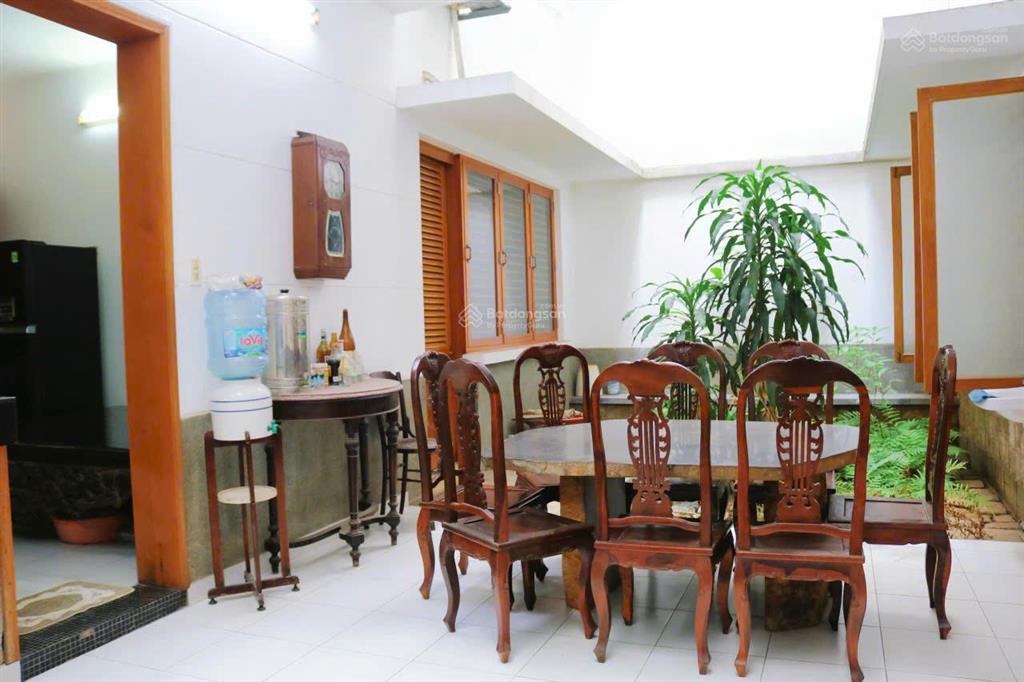 Chính chủ bán biệt thự cao cấp thạch thị thanh quận 1, bể bơi, khu bbq, thiết kế sang trọng