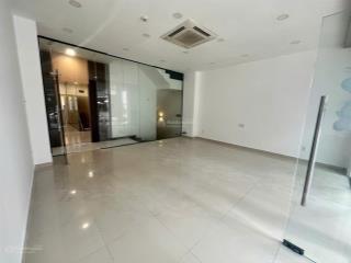 Cho thuê tầng trệt shophouse saritown sala 45m2 sàn trống giá tốt chỉ 25 triệu/tháng
