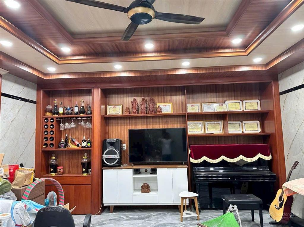 Mặt tiền tân xuân 2, 654m2, full thổ cư có nhà và xưởng