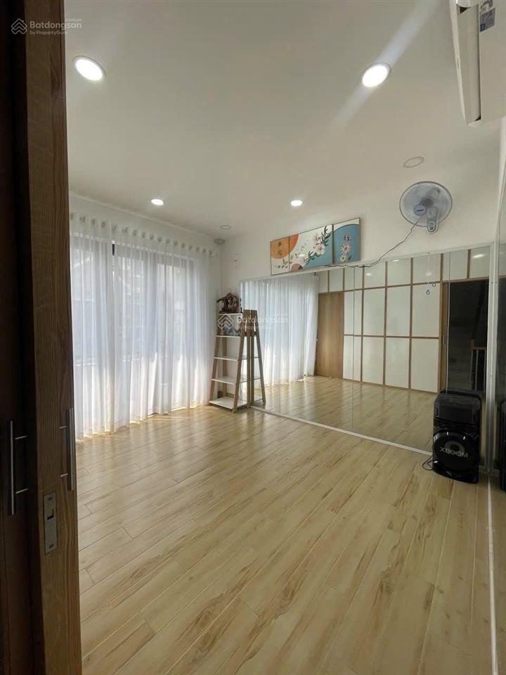 Bán nhà 3 lầu, sân thượng phạm văn bạch, p 12, q.gò vấp, 160m sàn, 7 tỷ vnd