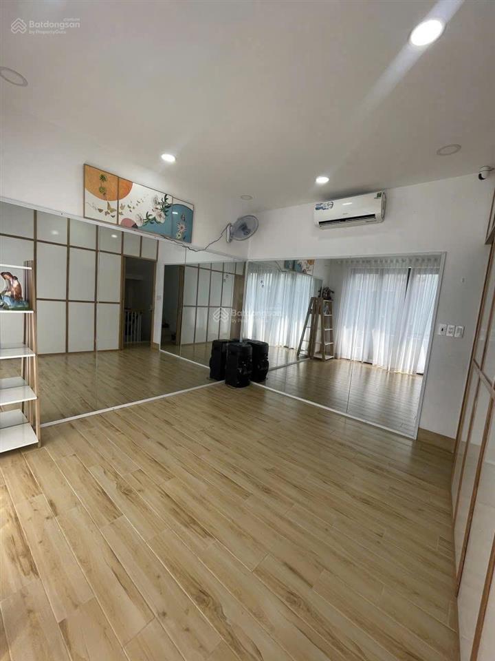 Bán nhà 3 lầu, sân thượng phạm văn bạch, p 12, q.gò vấp, 160m sàn, 7 tỷ vnd