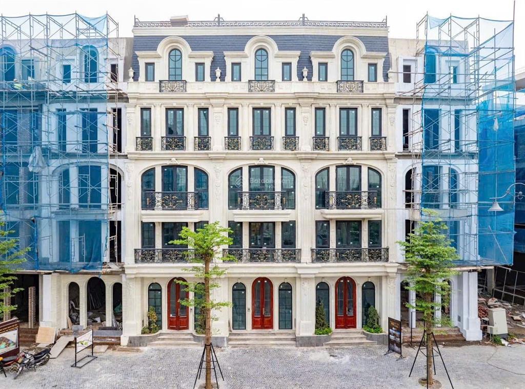 Bán shophouse đẹp tại noble palace tây thăng long, giá tts 18,34 tỷ, s75m2, phân khu victory