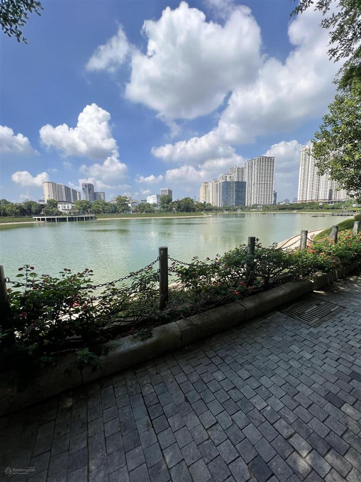 Bán căn hộ chung cư 50m2 giá 3,88 tỷ khu trung hoà nhân chính