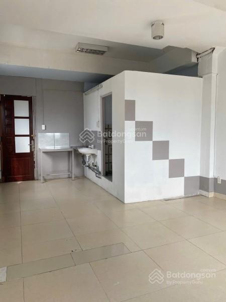 Phòng đẹp giá tốt chỉ 3,7tr/tháng, 68a phan đăng lưu phố phú nhuận (thang máy, khóa vân tay)