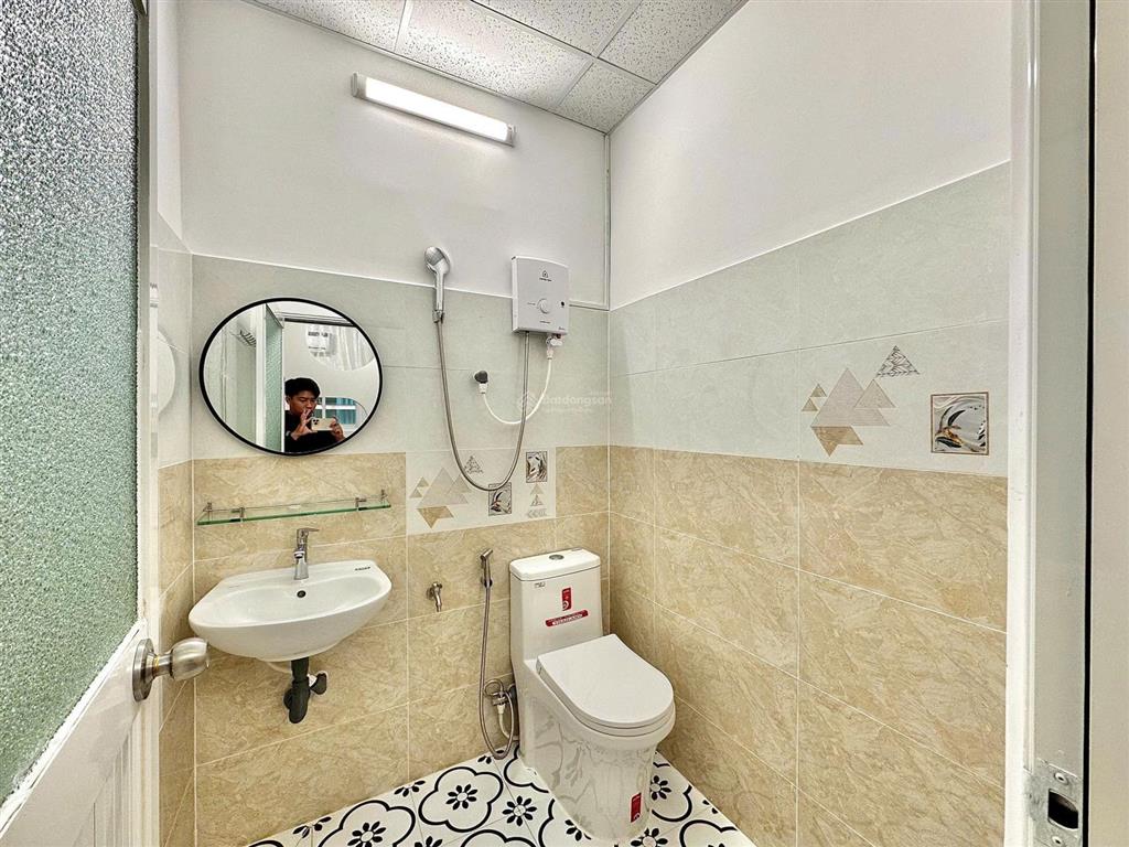 Chdv đủ nội thất siêu xinh, 50/13 trường sơn, phường 2, quận tân bình (đối diện sb tân sơn nhất)