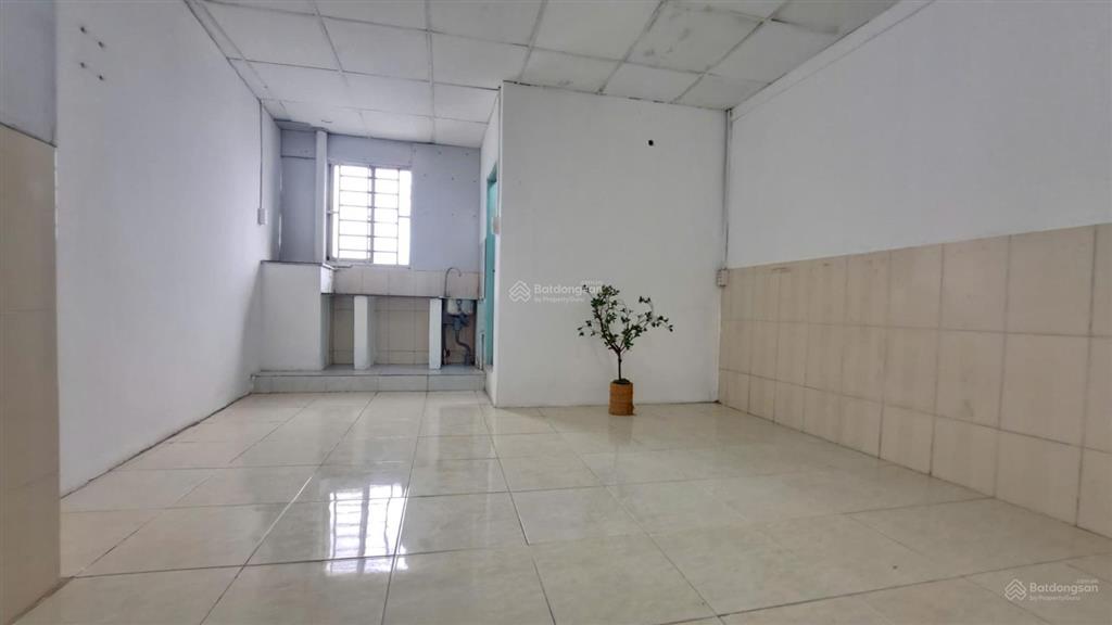 Phòng giá rẻ 2.7tr/th, 26 tân sơn nhì q. tân phú (gần đh công thương)