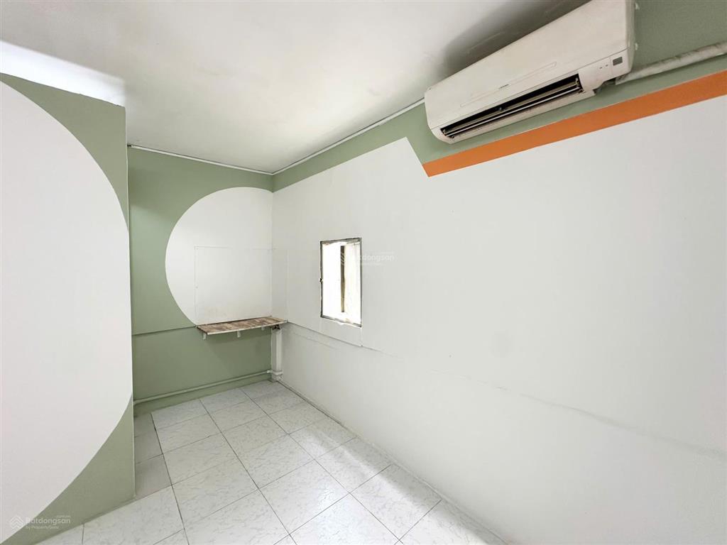 Phòng trọ giá rẻ ngay sân bay chỉ 2.7tr/tháng, 21 trường sơn q. tân bình(đối diện cv hoàng văn thụ)