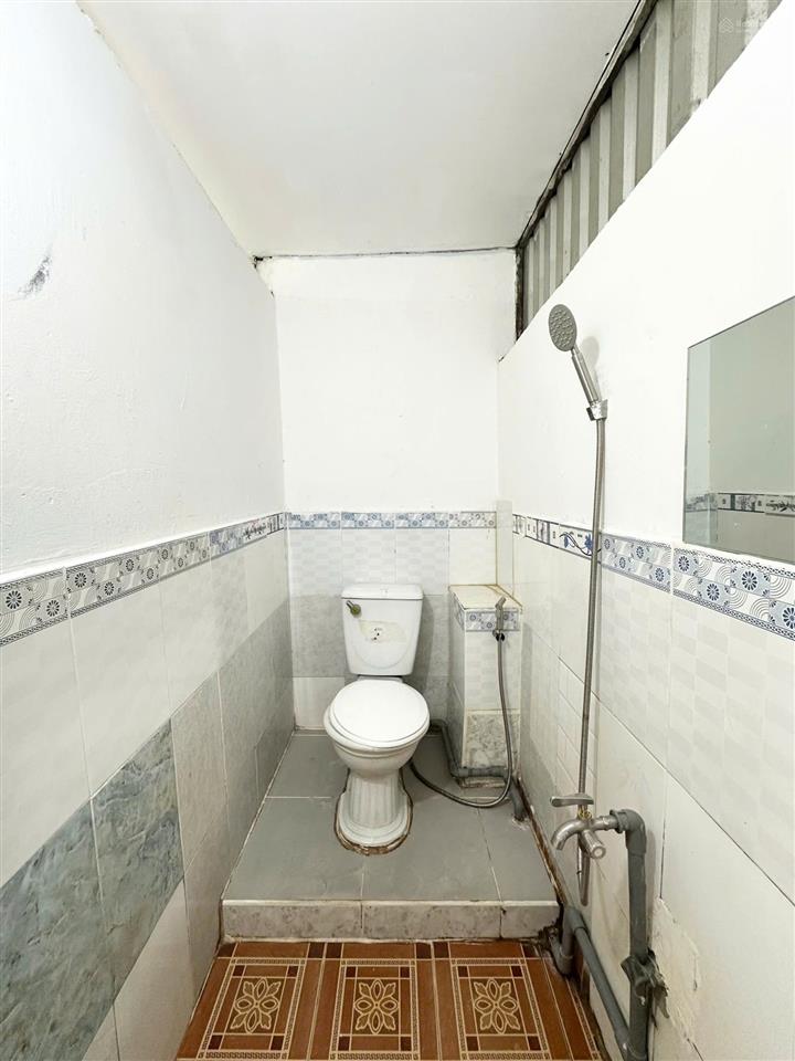 Phòng trọ giá rẻ ngay sân bay chỉ 2.7tr/tháng, 21 trường sơn q. tân bình(đối diện cv hoàng văn thụ)