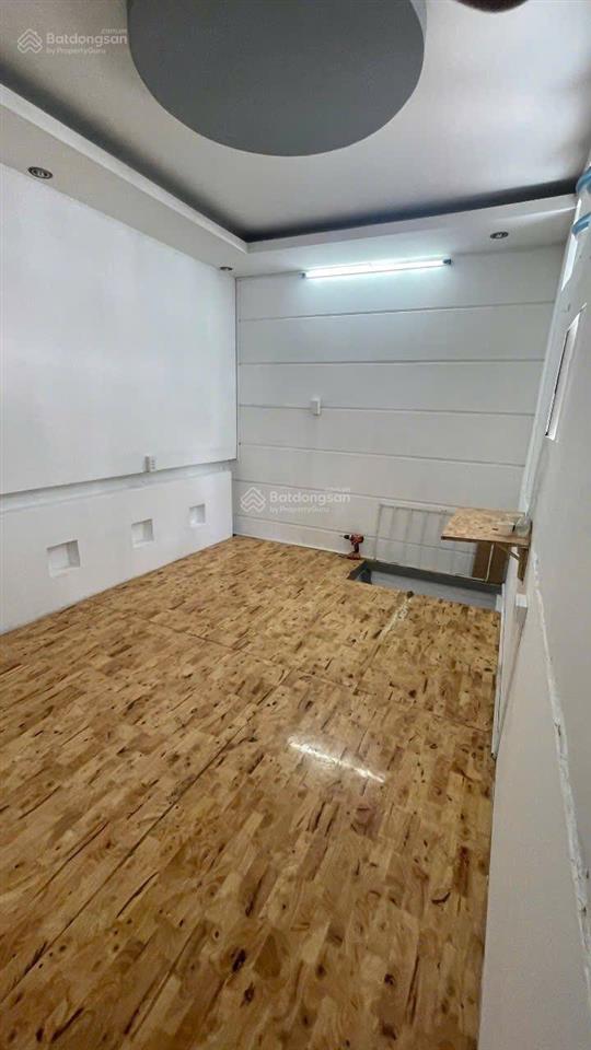 Cho thuê phòng gác lửng 14m2, chỉ 2.2tr, 205 phạm văn chiêu gò vấp (cách cđ dược sg 200m)