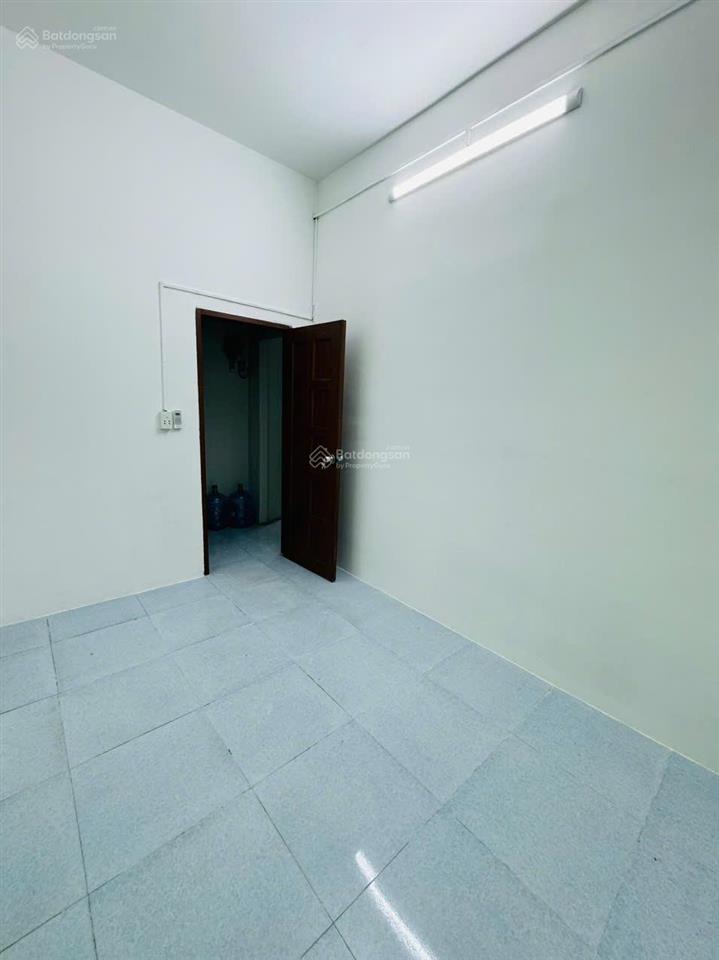 Phòng trọ máy lạnh giá rẻ chỉ 2,3tr/tháng, 14/10a đường 53 q. gò vấp (gần đh công nghiệp)