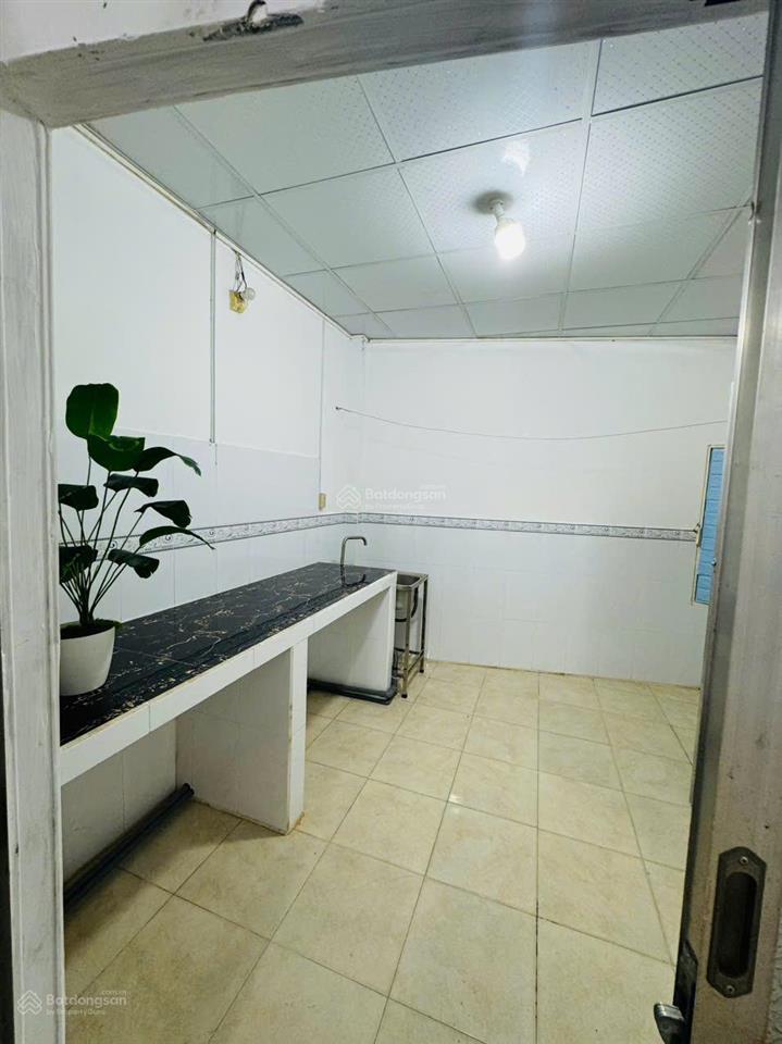 Chdv 45m2 đủ nội thất chỉ 4.5tr/tháng, cách đh văn hiến chỉ 300m. 613 âu cơ tân phú