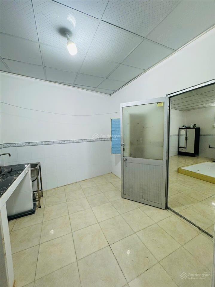 Chdv 45m2 đủ nội thất chỉ 4.5tr/tháng, cách đh văn hiến chỉ 300m. 613 âu cơ tân phú